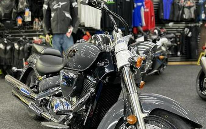 2025 Suzuki Boulevard C50