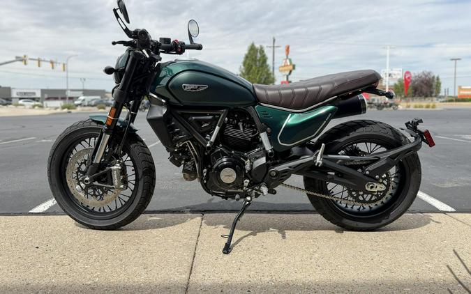 2026 Ducati Scrambler Icon Dark Emerald Green