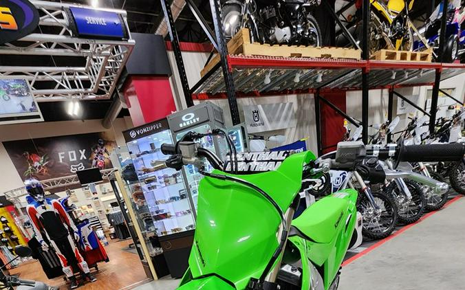 FIRST LOOK! 2024 KAWASAKI KX250, KX112, KX85 & KX65 MODELS