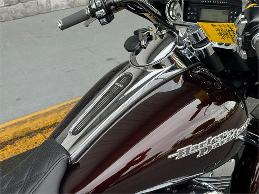 2011 Harley-Davidson® Street Glide