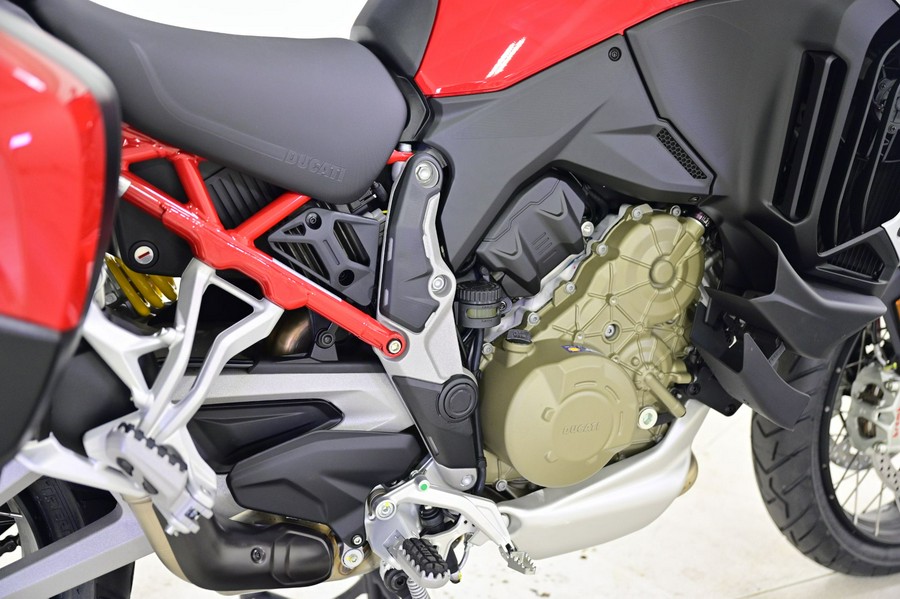 2024 Ducati Multistrada V4 S Travel & Radar Spoked Wheels