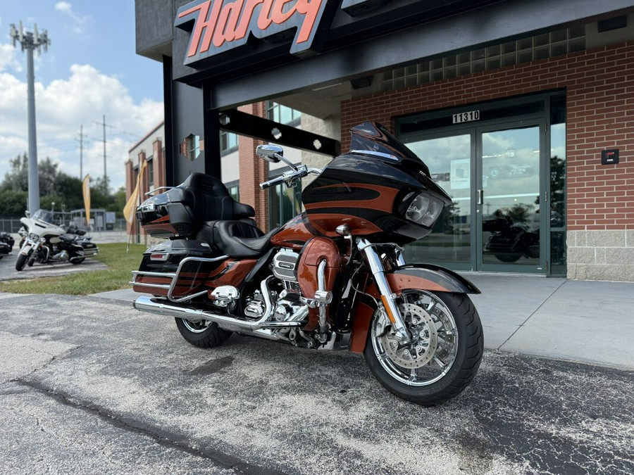 2015 Harley-Davidson CVO Road Glide Ultra