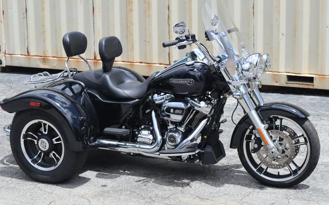 2021 Harley-Davidson Freewheeler Vivid Black