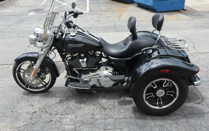 2021 Harley-Davidson Freewheeler Vivid Black