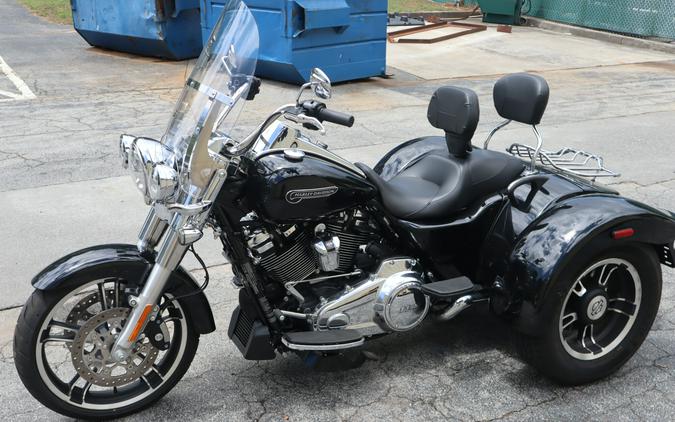 2021 Harley-Davidson Freewheeler Vivid Black