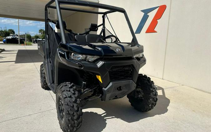 2024 Can-Am™ Defender DPS HD10