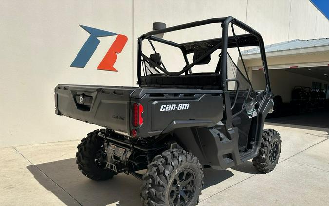 2024 Can-Am™ Defender DPS HD10