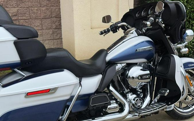 2015 Harley-Davidson® FLHTCUL - Electra Glide® Ultra Classic® Low