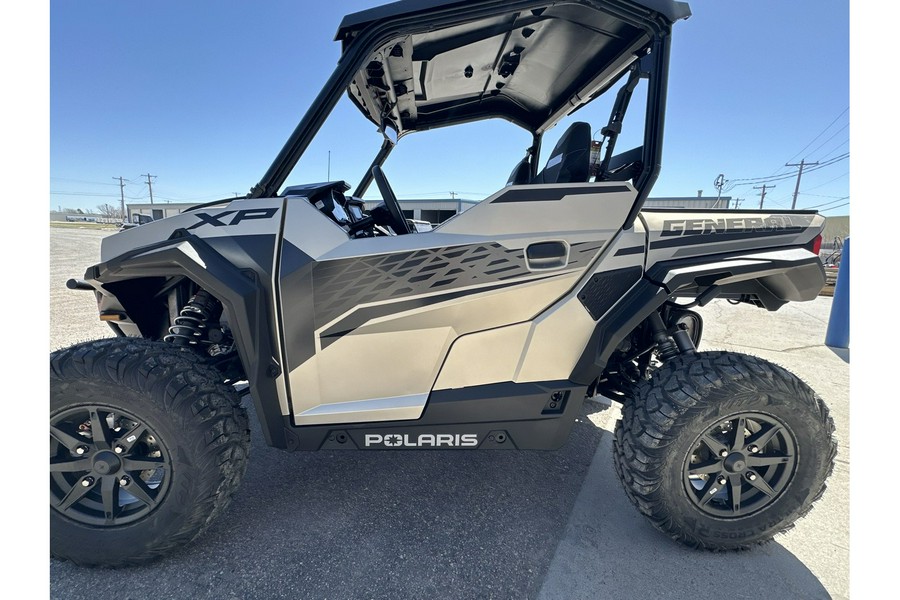 2024 Polaris Industries GENERAL XP 1000 PREMIUM