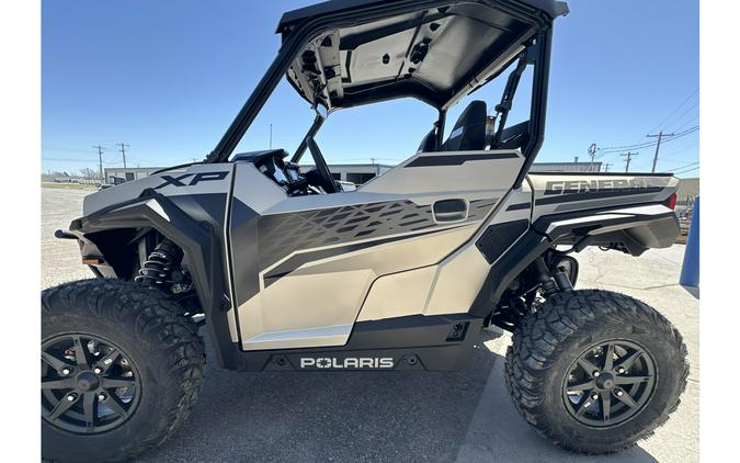 2024 Polaris Industries GENERAL XP 1000 PREMIUM