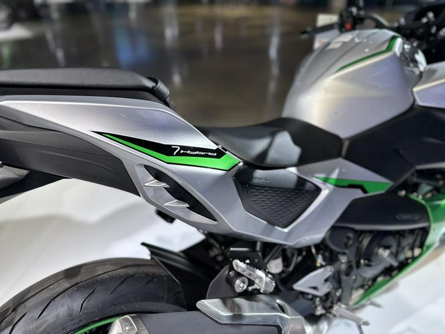 2024 Kawasaki Z7 Hybrid ABS