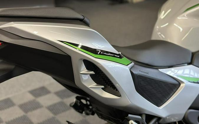 2024 Kawasaki Z7 Hybrid ABS