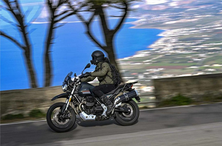 2023 Moto Guzzi V85 TT Base