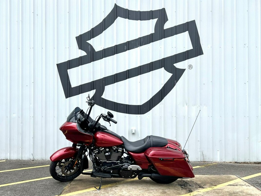 2018 Harley-Davidson® Road Glide® Special Hard Candy Hot Rod Red Flake