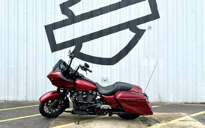 2018 Harley-Davidson® Road Glide® Special Hard Candy Hot Rod Red Flake