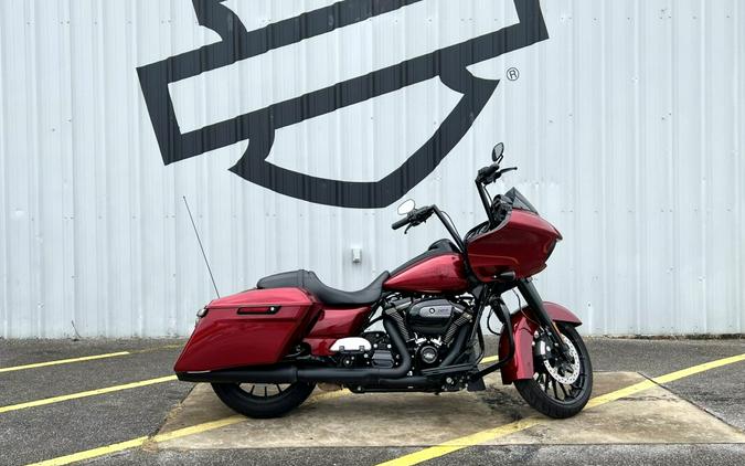 2018 Harley-Davidson® Road Glide® Special Hard Candy Hot Rod Red Flake