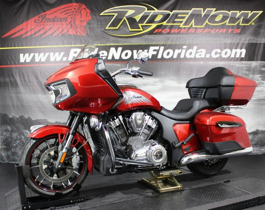 2021 Indian Motorcycle® Challenger® Limited Ruby Metallic