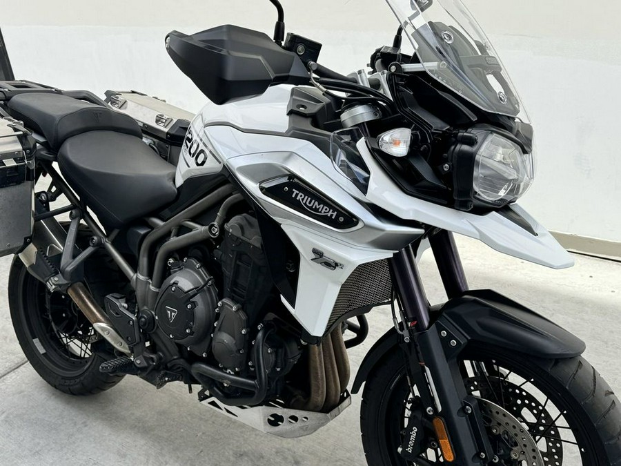 2018 Triumph Tiger 1200 XCx Crystal White