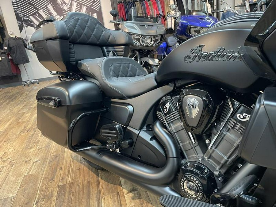 2024 Indian Motorcycle® Pursuit® Dark Horse® Black Smoke