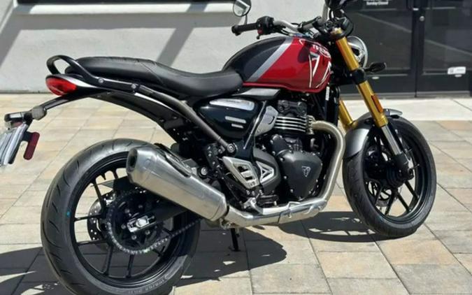 2024 Triumph Speed 400 Carnival Red / Phantom Black