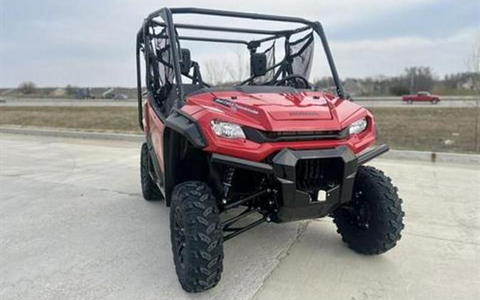 2025 Honda Pioneer 1000-5 Deluxe