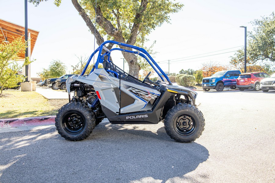 2026 POLARIS RZR 200 EFI
