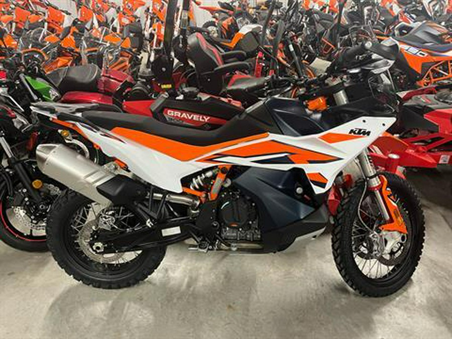 2024 KTM 890 Adventure R