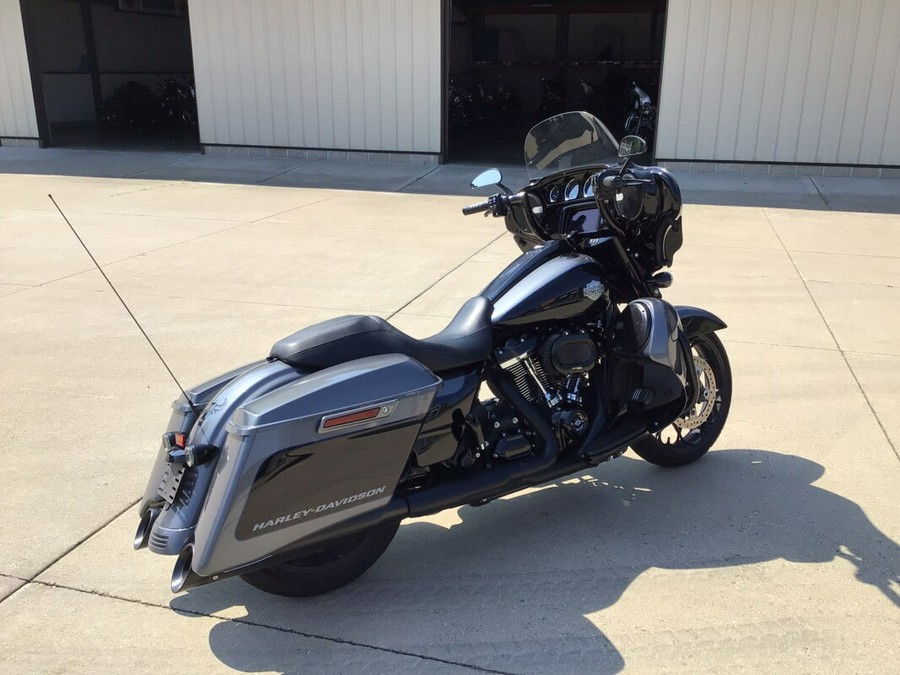 2021 FLHXS Street Glide® Special