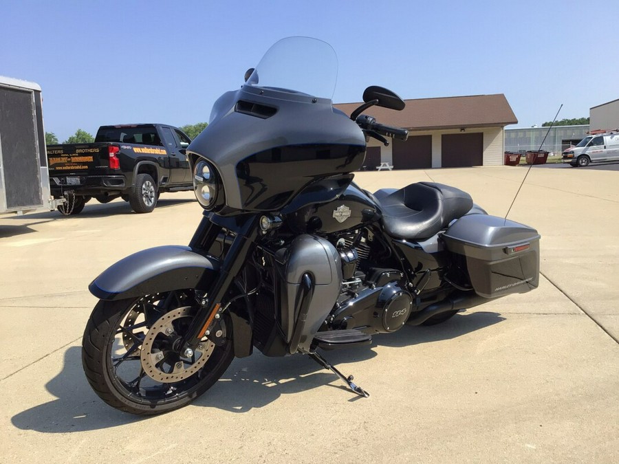 2021 FLHXS Street Glide® Special