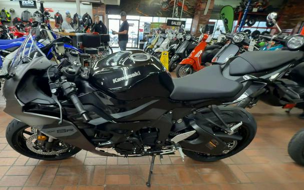 2026 Kawasaki NINJA ZX-6R ABS