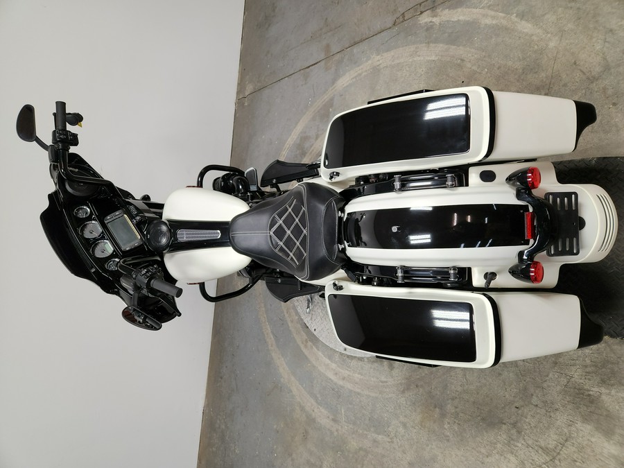 2018 Harley-Davidson® Street Glide Special - FP8513