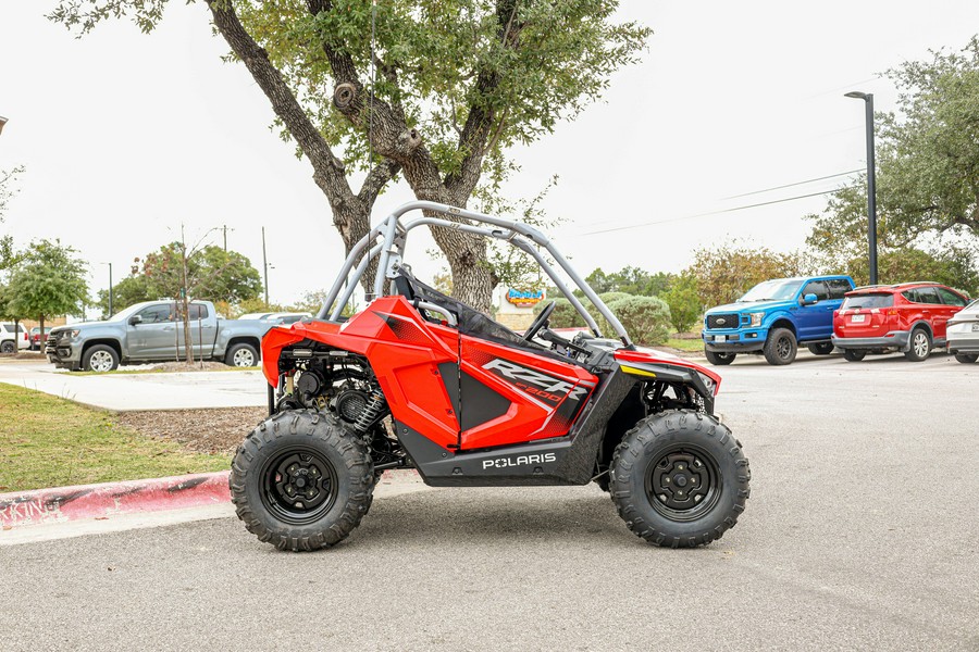 2026 POLARIS RZR 200 EFI