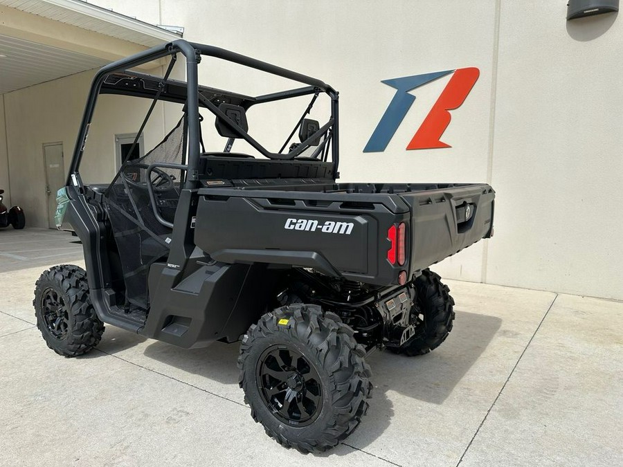 2024 Can-Am™ Defender DPS HD10