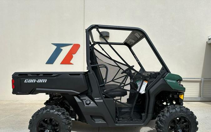 2024 Can-Am™ Defender DPS HD10