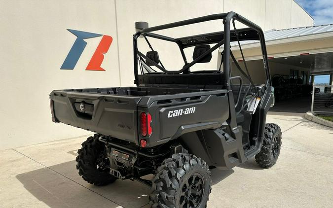 2024 Can-Am™ Defender DPS HD10