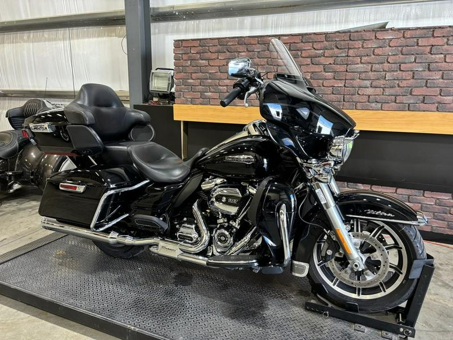 2018 Harley-Davidson® FLHTCU - Electra Glide® Ultra Classic®