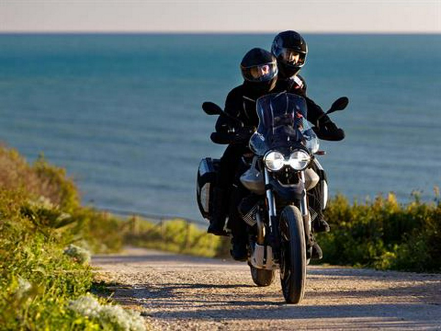 2023 Moto Guzzi V85 TT Travel
