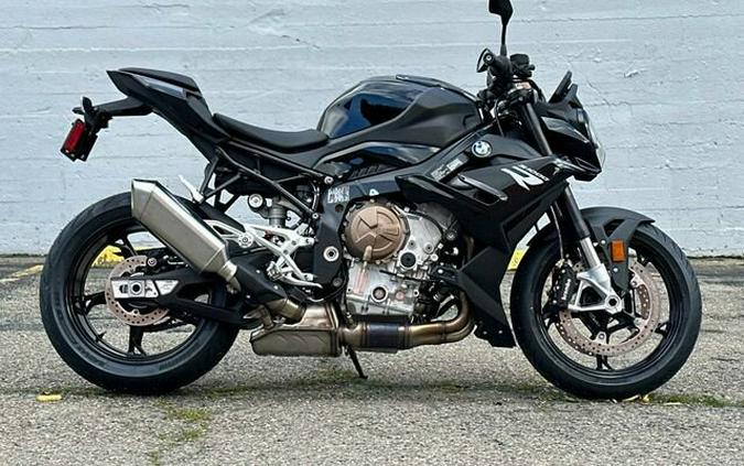 2024 BMW S 1000 R