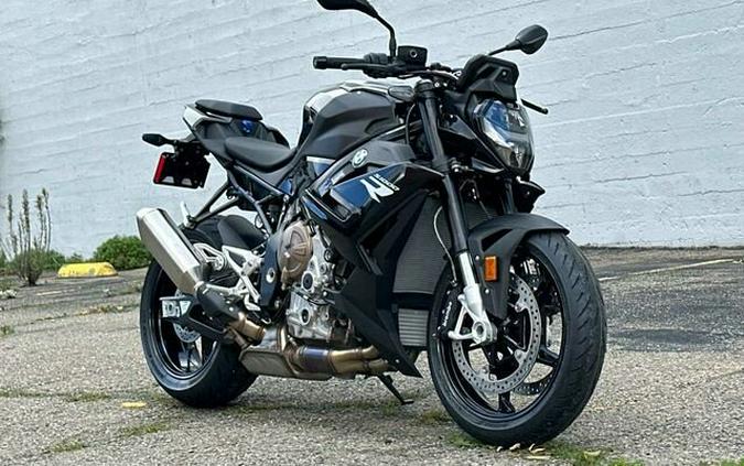 2024 BMW S 1000 R