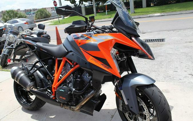 2023 KTM 1290 Super Duke GT 1290 GT