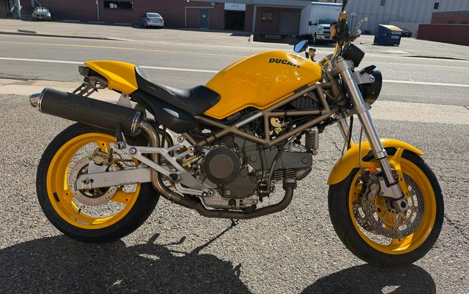 2000 Ducati Monster900
