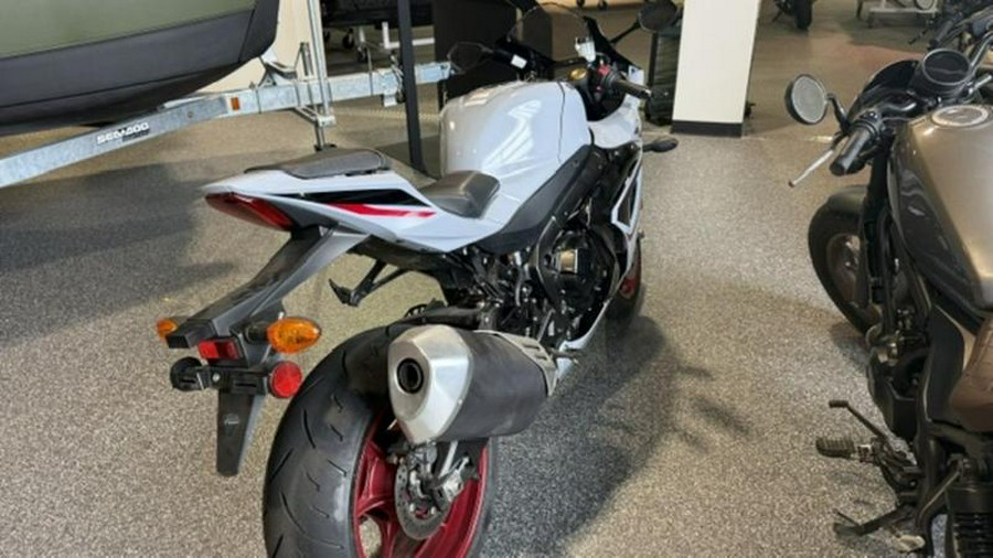 2024 Suzuki GSX-R1000R