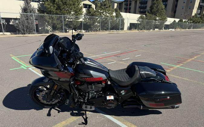 2025 Harley-Davidson® CVO™ Road Glide® ST