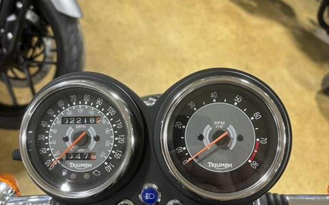 2010 Triumph Bonneville T100