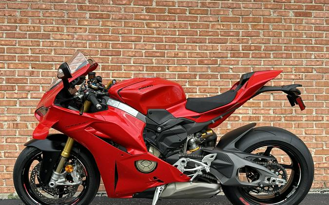 2025 Ducati Panigale V4 S