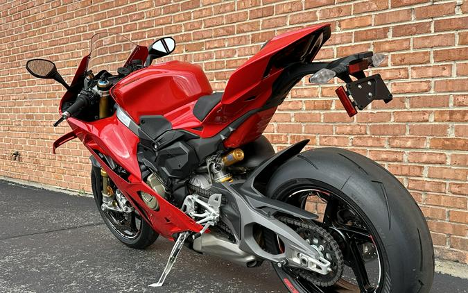 2025 Ducati Panigale V4 S