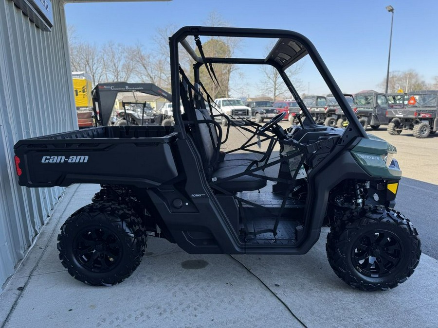 2025 Can-Am® Defender DPS HD7 Compass Green