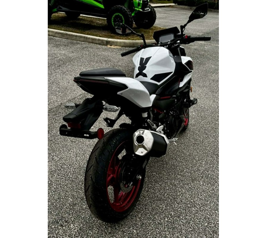 2026 Kawasaki Z500 SE ABS