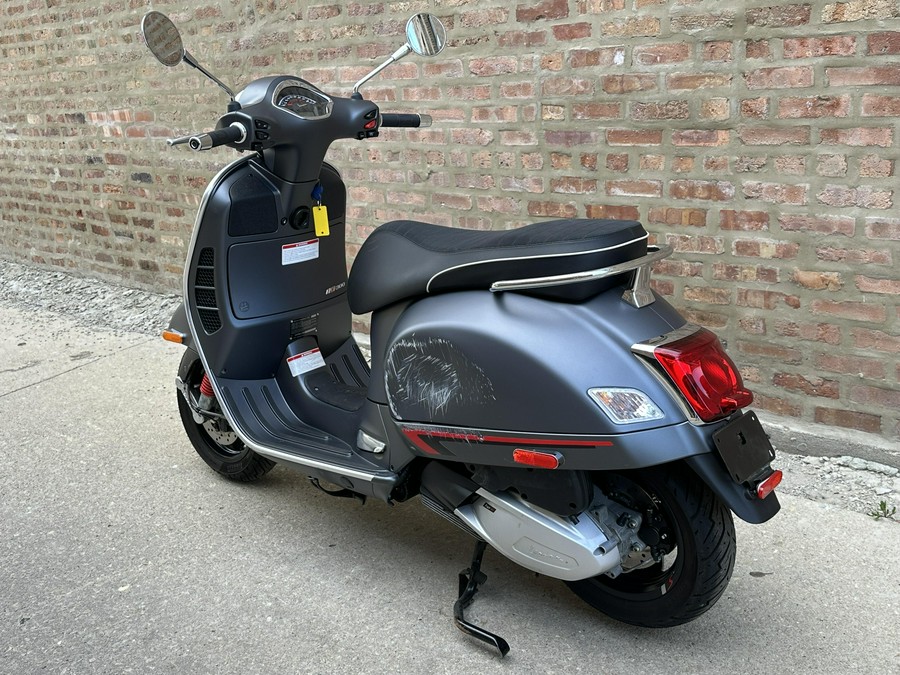 2021 Vespa GTS 300 Super Sport