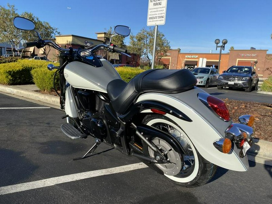 2024 Kawasaki Vulcan® 900 Classic